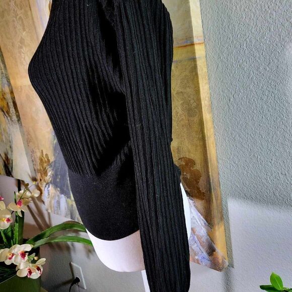 Lightly Used: Hillary Mc Millan black knit stretch Dize M. - Picture 5 of 10